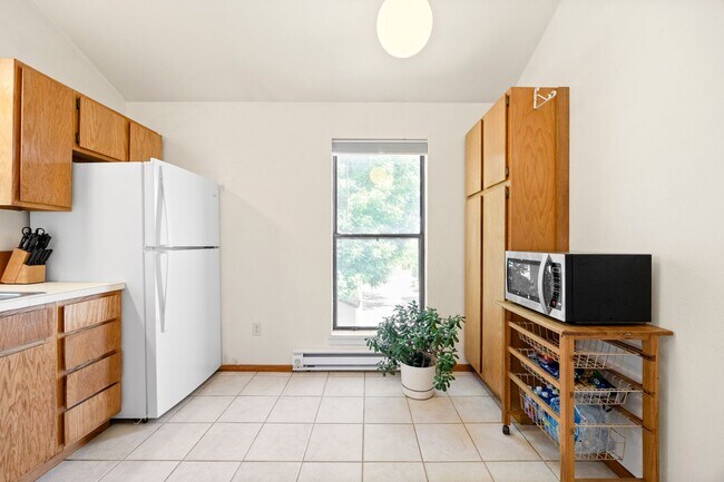 Building Photo - Bright & Peaceful 2BR Condo in South Bould...