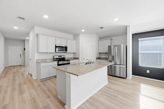 Building Photo - 1009 Marvin Wy