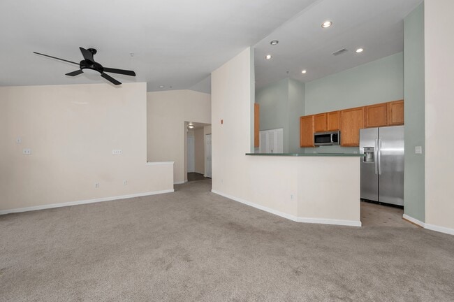 Building Photo - 500 Bradley Ct