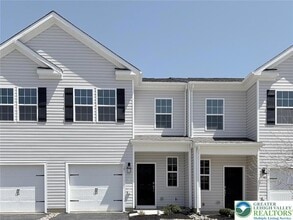 Building Photo - 1273 Martin Rd