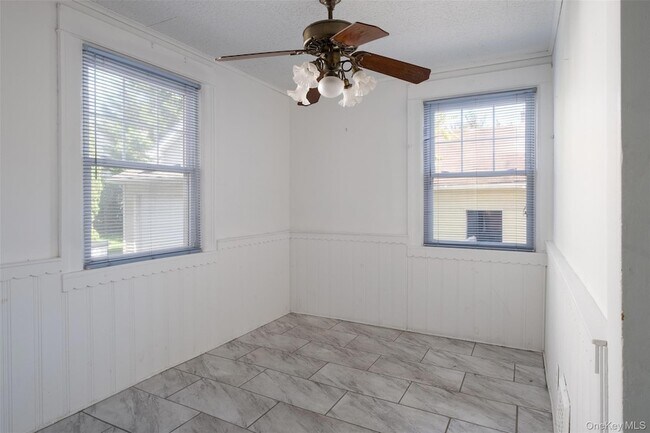 Building Photo - 454 First Avenue Unit