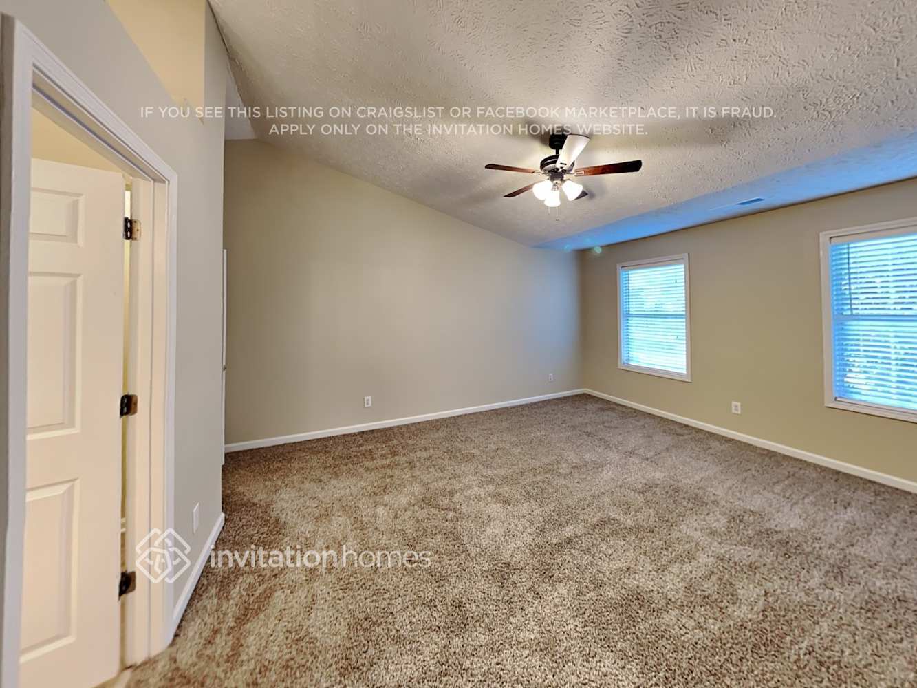 Building Photo - 6021 Woodcreek Dr