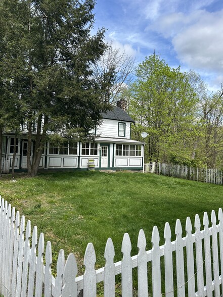 Building Photo - 54 Johnsontown Rd