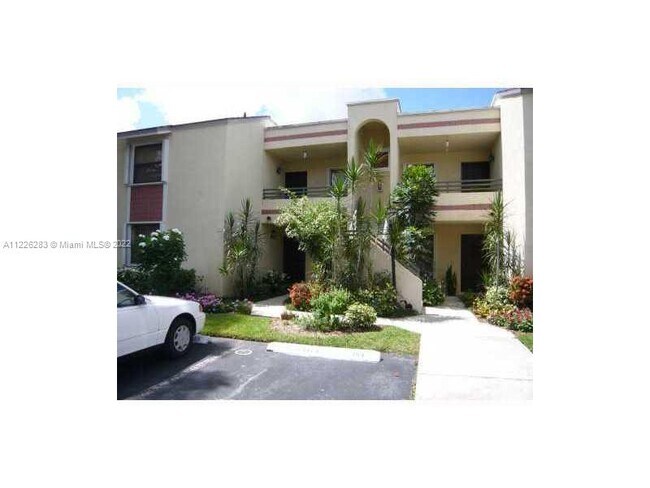 Building Photo - 1060 N Hiatus Rd