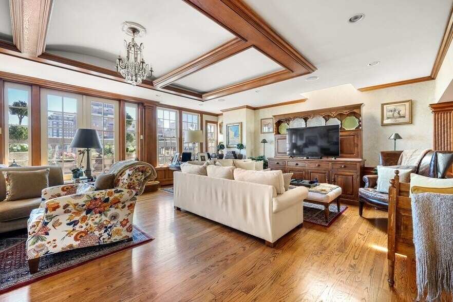 *Pictures are representative samples of the advertised unit. In some cases, the actual units you tou - 94 Beacon St