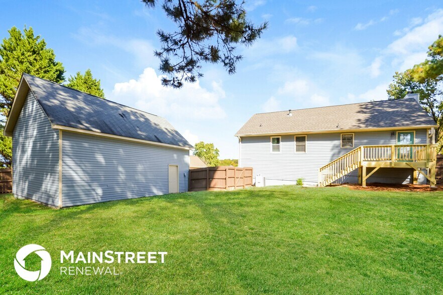 Building Photo - 27 Westminster Dr