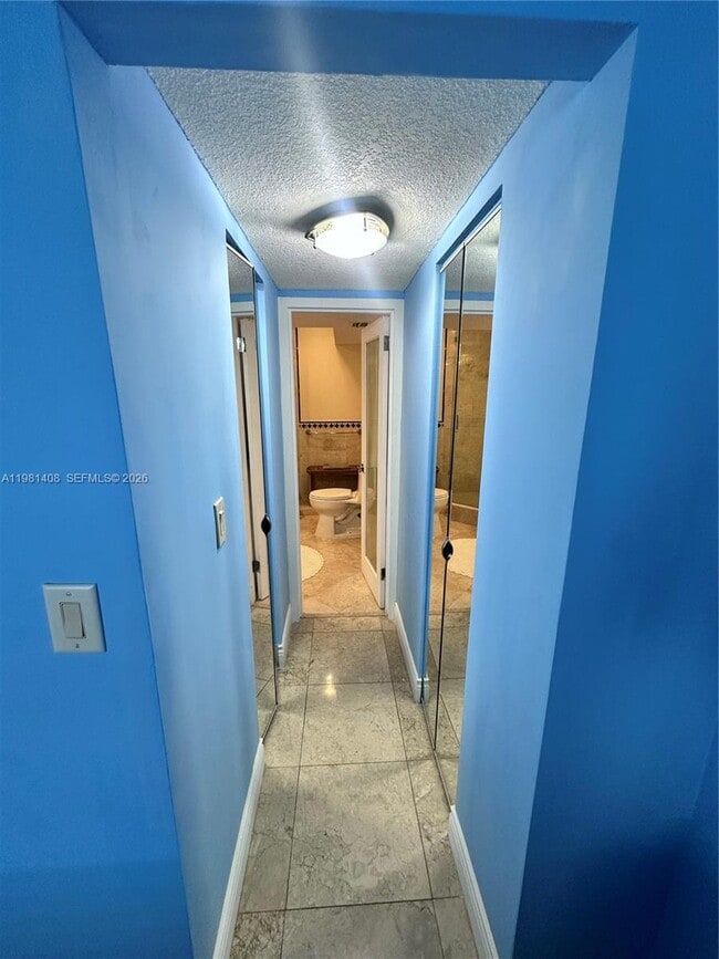 Building Photo - 3140 S Ocean Dr