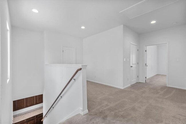 Building Photo - 120 Waialua Ct