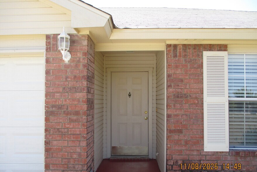 Building Photo - 179 Armadillo Ln