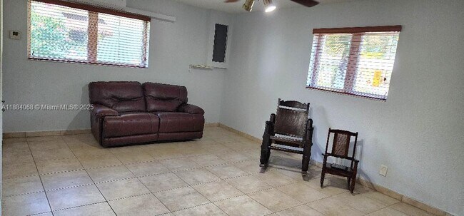 Building Photo - 14760 Lewis Rd