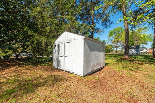 Building Photo - 9310 Old Stage Hwy