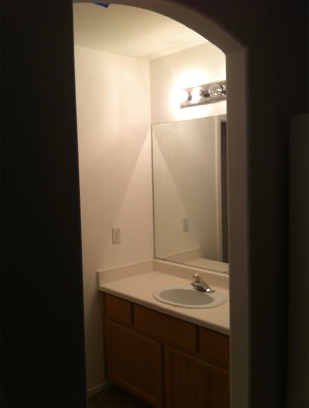 Building Photo - 10063 Swimming Hole St