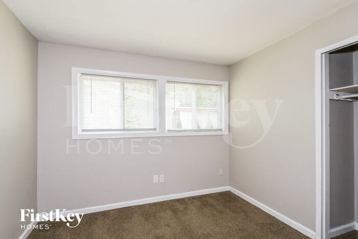 Building Photo - 340 Allen Dr