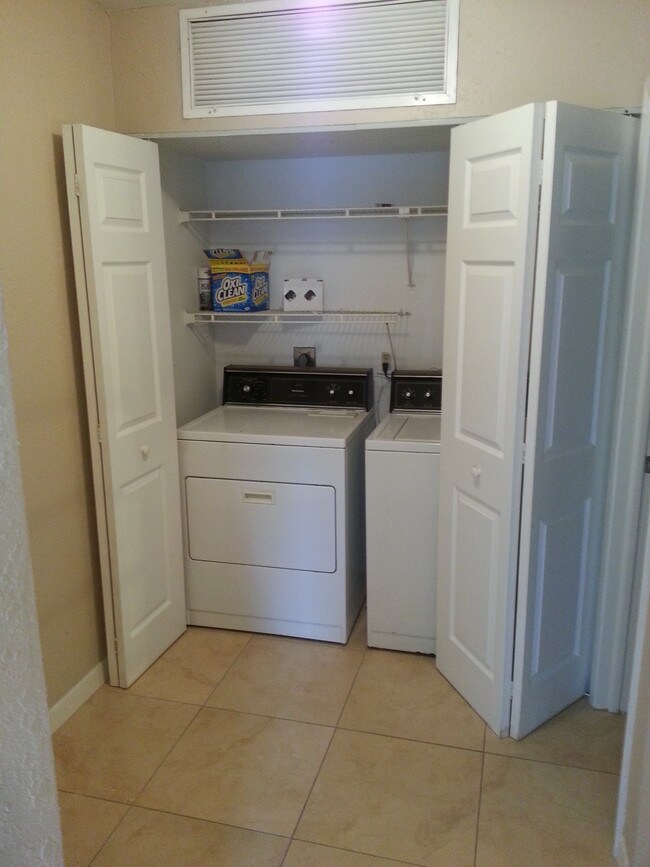 Building Photo - 14377 SW 97th Terrace