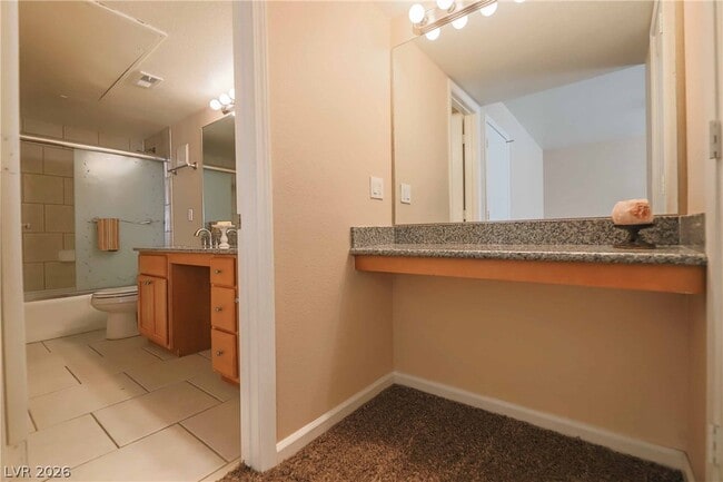 Building Photo - 683 Oakmont Ave