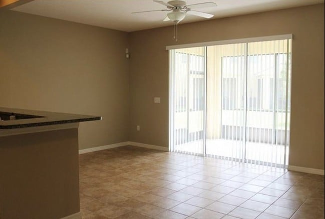 Building Photo - Beautiful 3/2/1 Townhome in Sawgrass Village