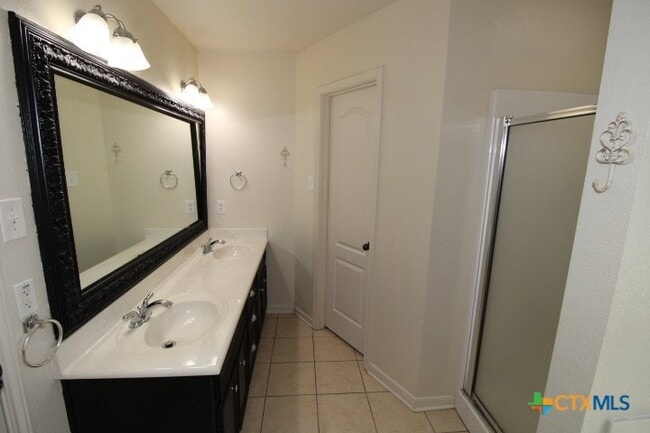 Building Photo - 3610 Armstrong County Ct