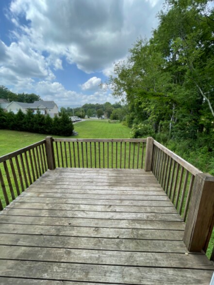 Building Photo - 228 Vanover Ln