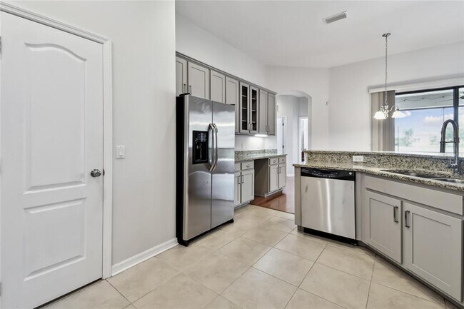 Building Photo - 5303 Moon Shell Dr