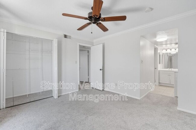 Building Photo - 4114 E Calle Redonda