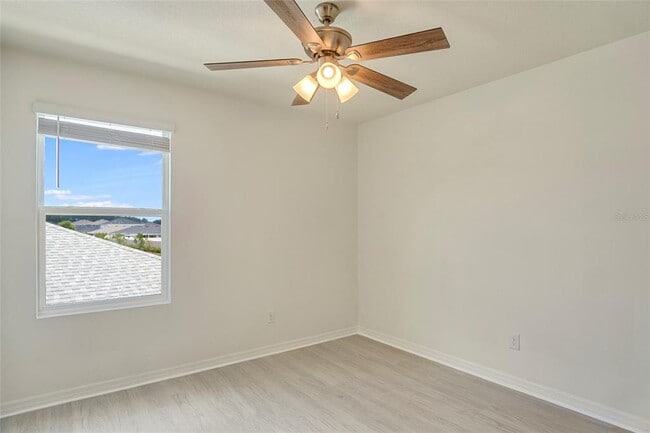 Building Photo - 3936 Fescue St