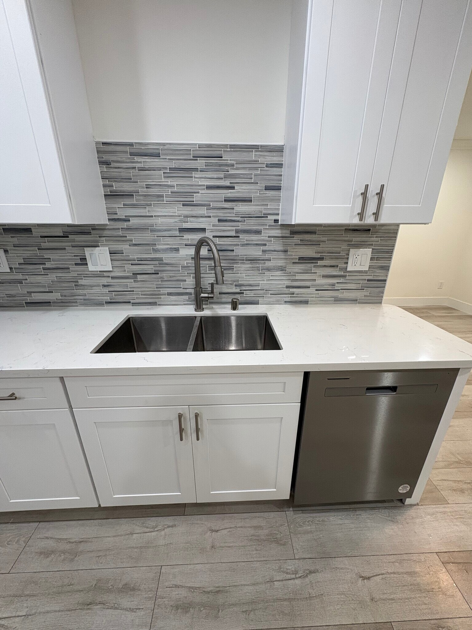 Building Photo - 4619 Del Monte Ave