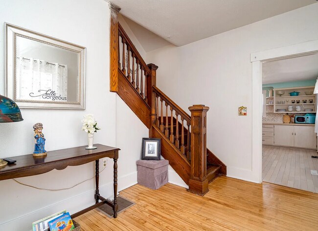 Building Photo - 111 E Jackson St