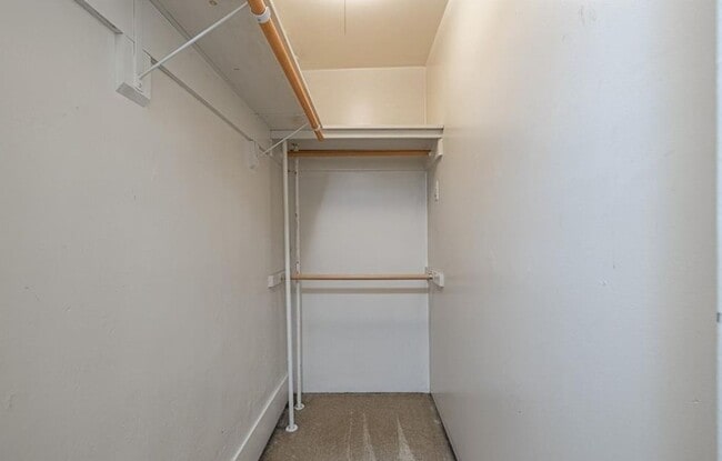 Building Photo - 102 N Lombardy St
