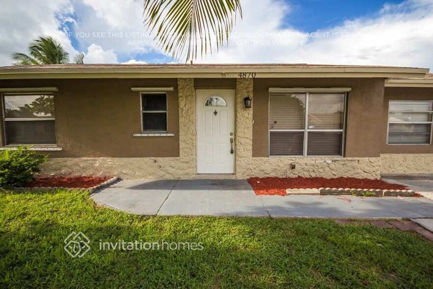 Building Photo - 4870 Poseidon Pl