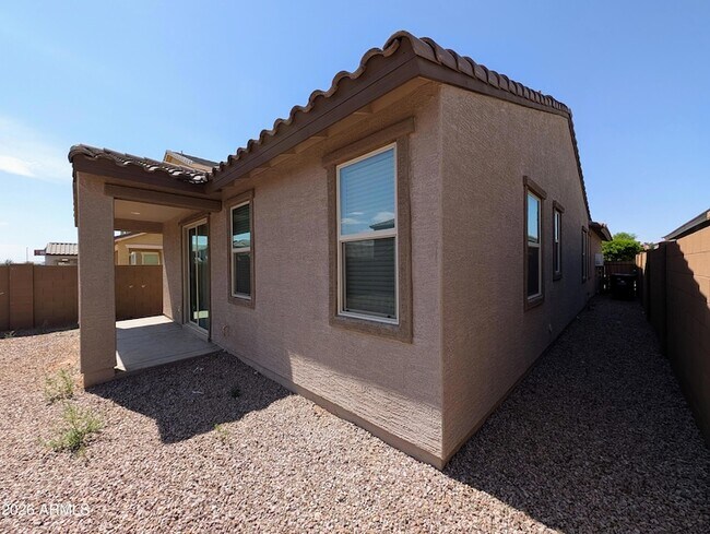 Building Photo - 9509 W Sells Dr
