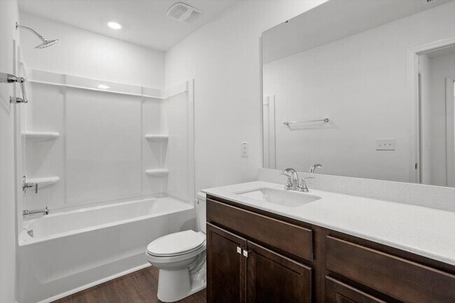 Building Photo - 645 Thomas Gage Dr