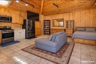 Building Photo - 4593 Hollister Ave