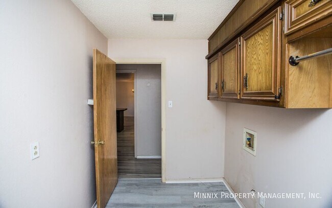 Building Photo - 5504 73rd St