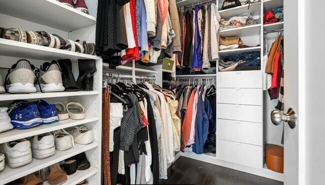 Building Photo - 309 E St