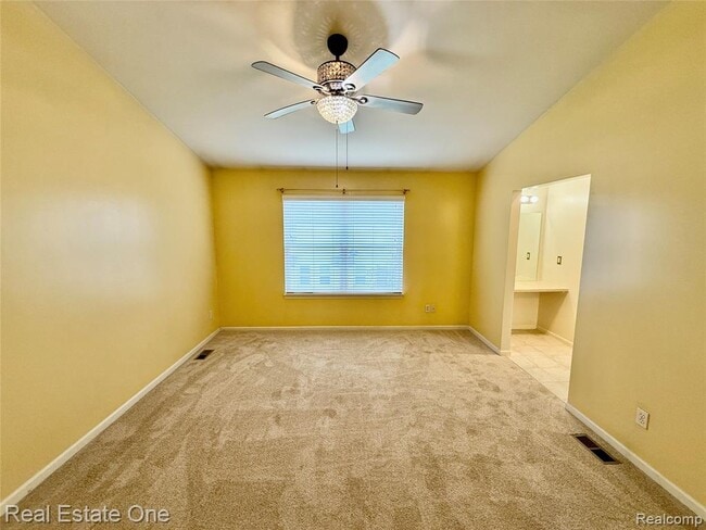 Building Photo - 716 Palmer Dr