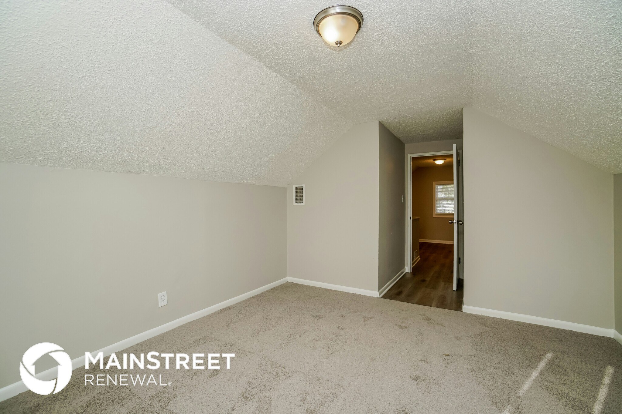 Building Photo - 5103 Dimson Dr N
