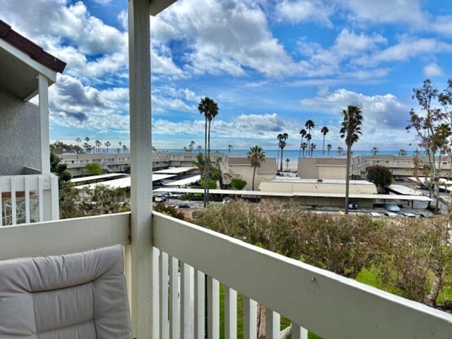 Building Photo - 2 Bedroom + 1.5 Bathroom Condo | Anacapa View | Monthly Furnished Rental