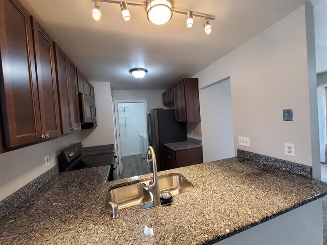 Building Photo - Updated 2 Bedroom, 2 Full Bathroom Ranch 1...