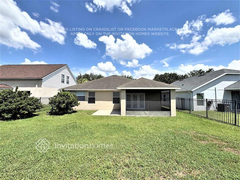 Building Photo - 16320 Bridgeglade Ln