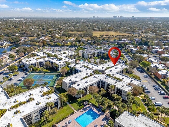 Building Photo - 8045 SW 107th Ave