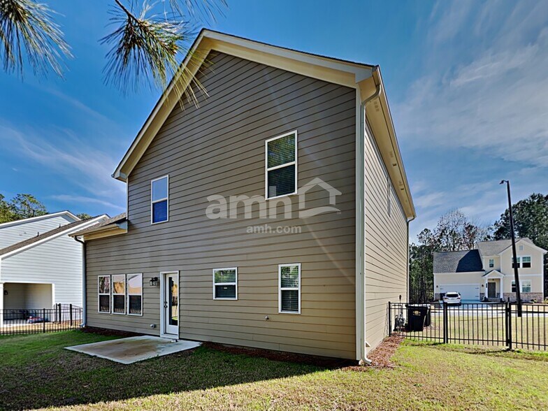 Building Photo - 145 Cheatham Hill Ln