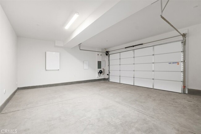 Building Photo - 125 Seep