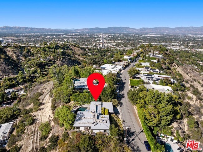 Building Photo - 3523 Beverly Ridge Dr