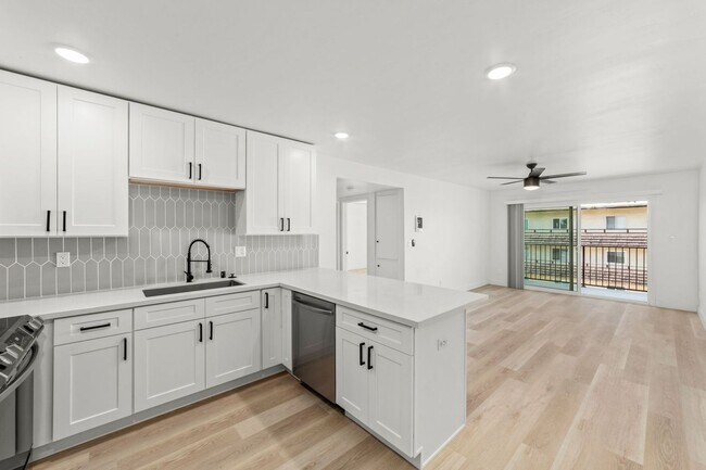 Interior Photo - The Noble