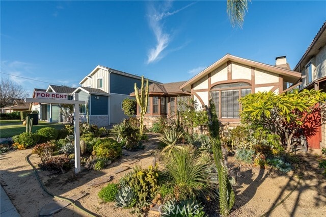 Building Photo - 8543 6th St