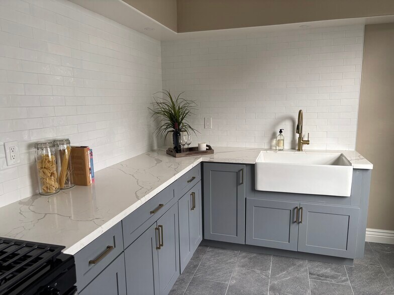 Building Photo - 1101 Leavenworth St