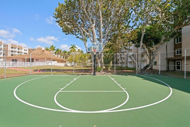 Building Photo - 6930 NW 186th St