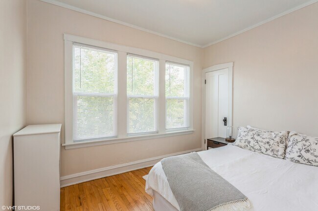 Building Photo - 4830 Wright Terrace