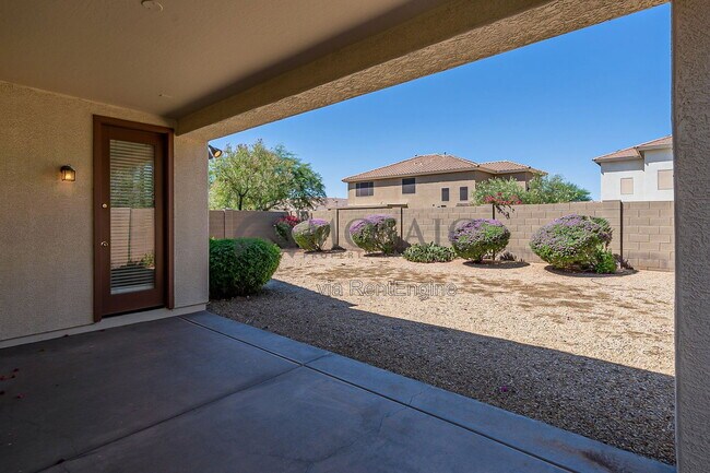 Building Photo - 39718 N Rolling Green Way