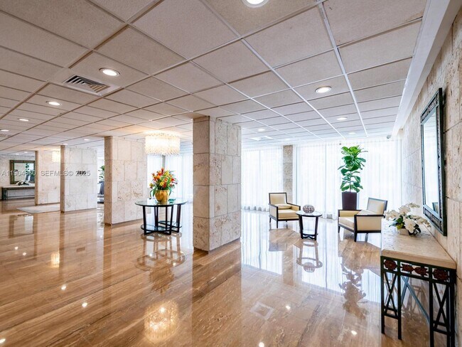 Building Photo - 1985 S Ocean Dr